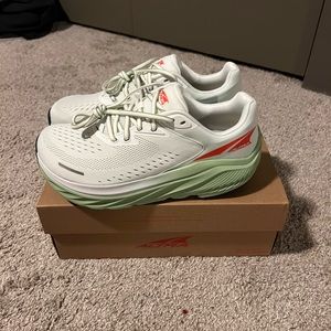 Brand New Altra Via Olympus 2